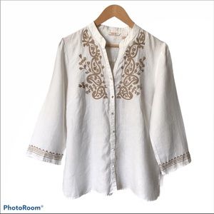 Zoe D. Linen Floral Embroidered Button Blouse